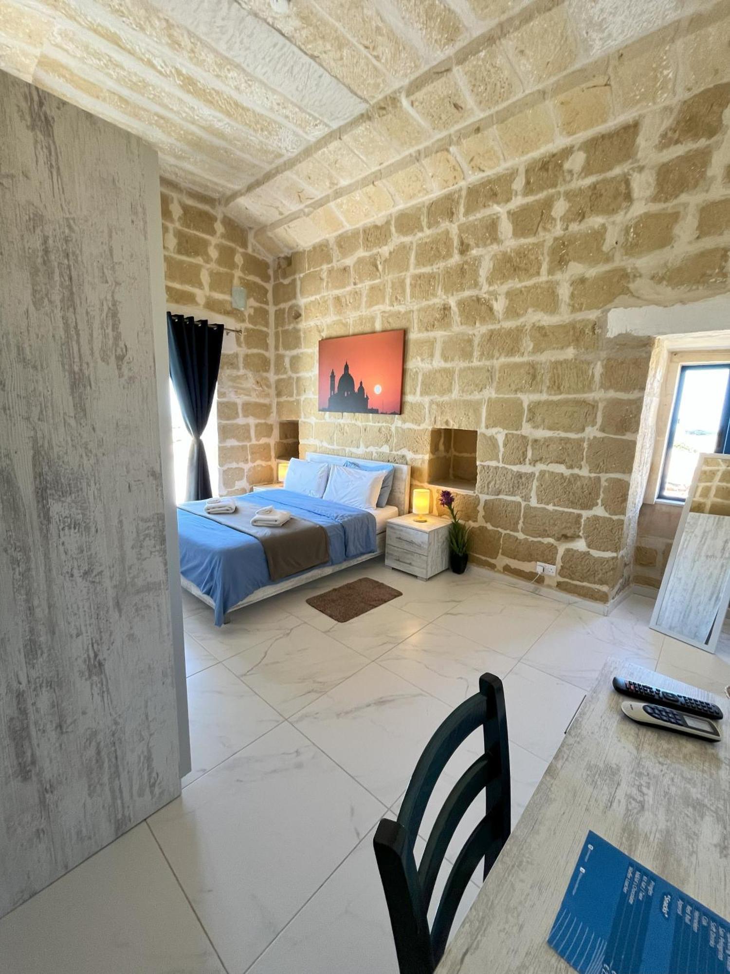 Fiftyfour West Boutique Living Bed & Breakfast Gharb  Exterior photo