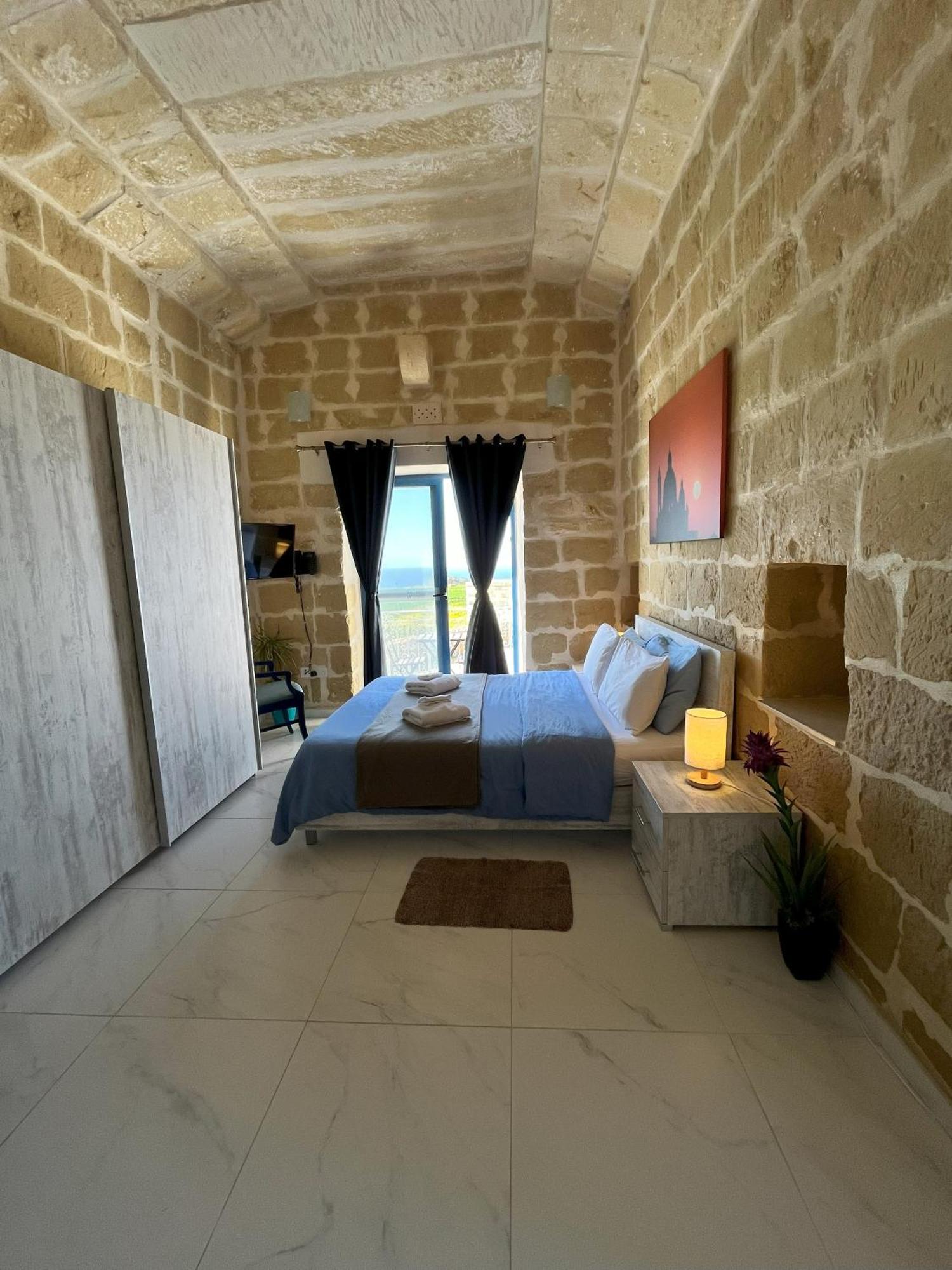 Fiftyfour West Boutique Living Bed & Breakfast Gharb  Exterior photo