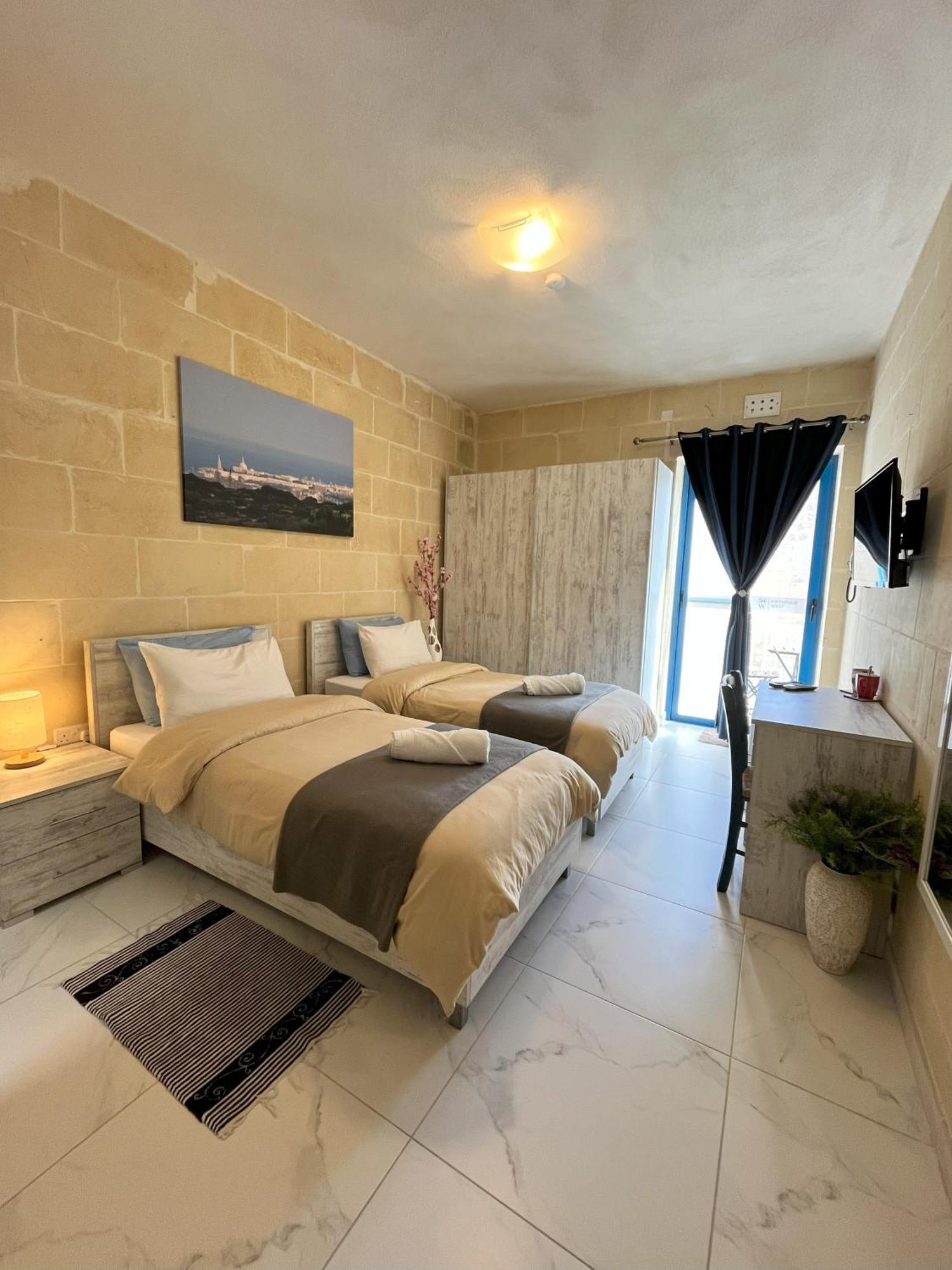 Fiftyfour West Boutique Living Bed & Breakfast Gharb  Exterior photo