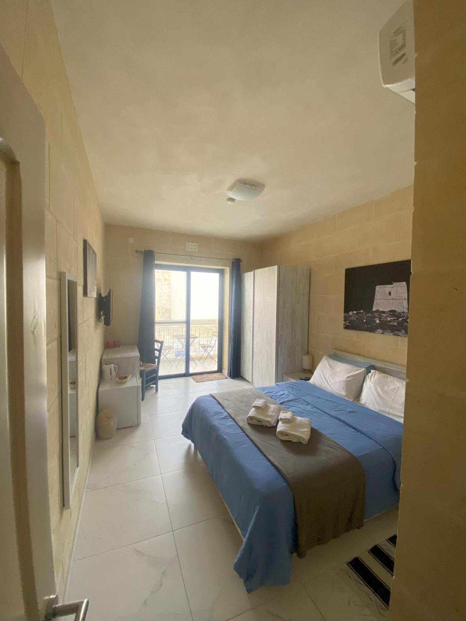 Fiftyfour West Boutique Living Bed & Breakfast Gharb  Exterior photo